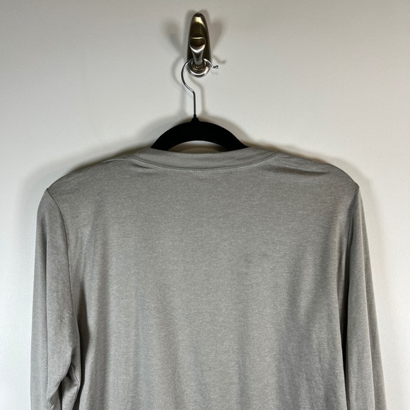 Vuori Long Sleeve Crewneck Pullover top Heather Gray Athleisure Women L - Picture 8 of 9